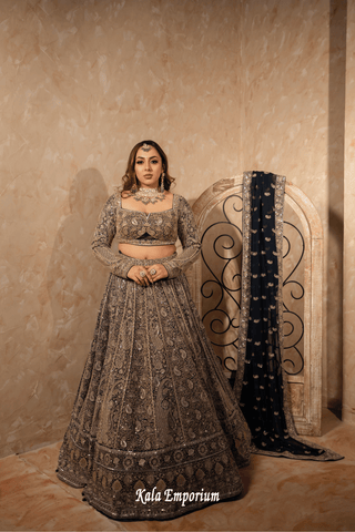 Lehenga With Sequins and Thread Work