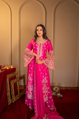 Magenta Pakistani Suit With Sequins And Mirror Work